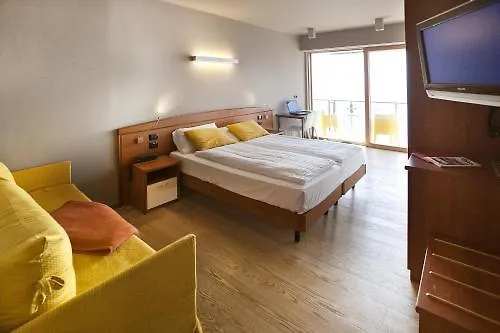 Ambienthotel Spiaggia Malcesine 3*,